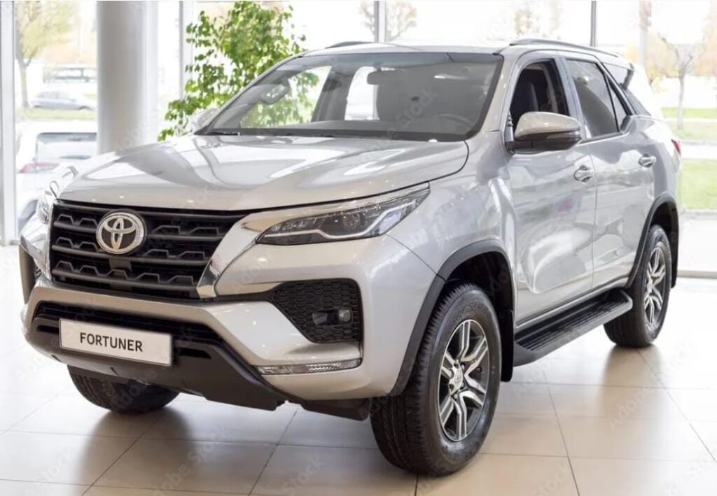 Toyota Fortuner Legender